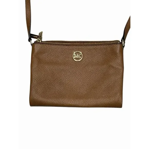 Michael Kors Fulton Double Zip Crossbody Pebble Leather Brown W/ Gold Hardware - Picture 11 of 12